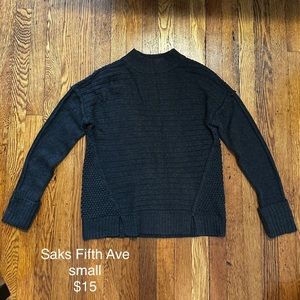 Saks 5th Ave knit sweater - like new !